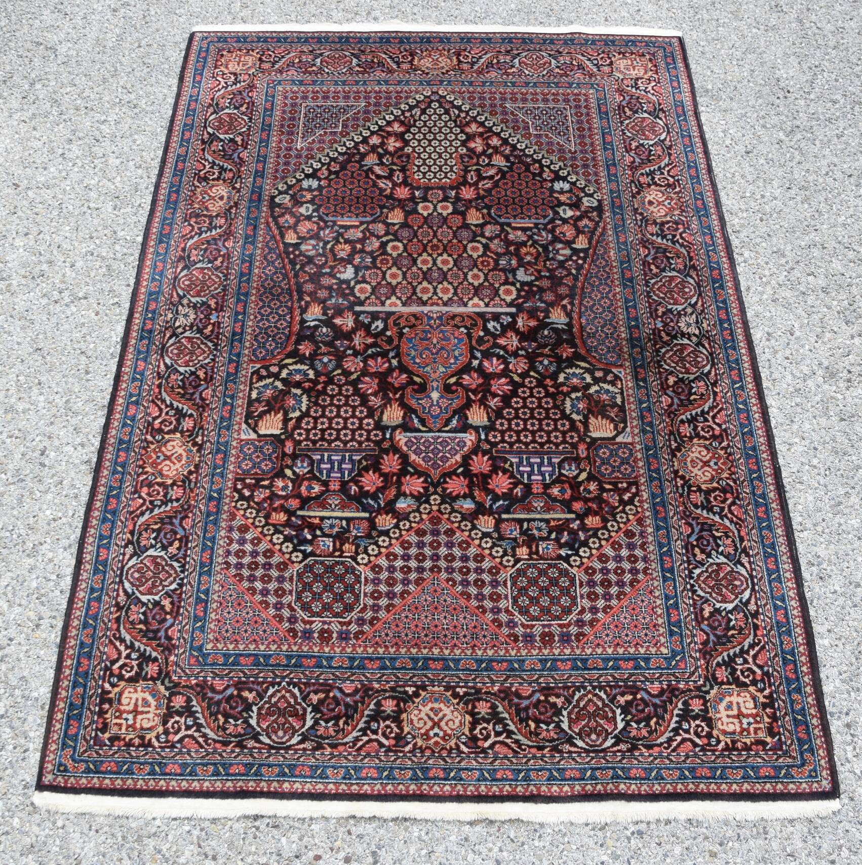 Oriental rug: 2.00 X 1.30 Meters - Handmade - Quality: Wool