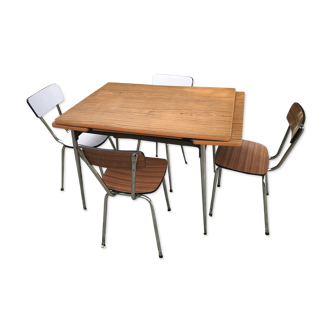 Table et 4 chaises formica pieds compas