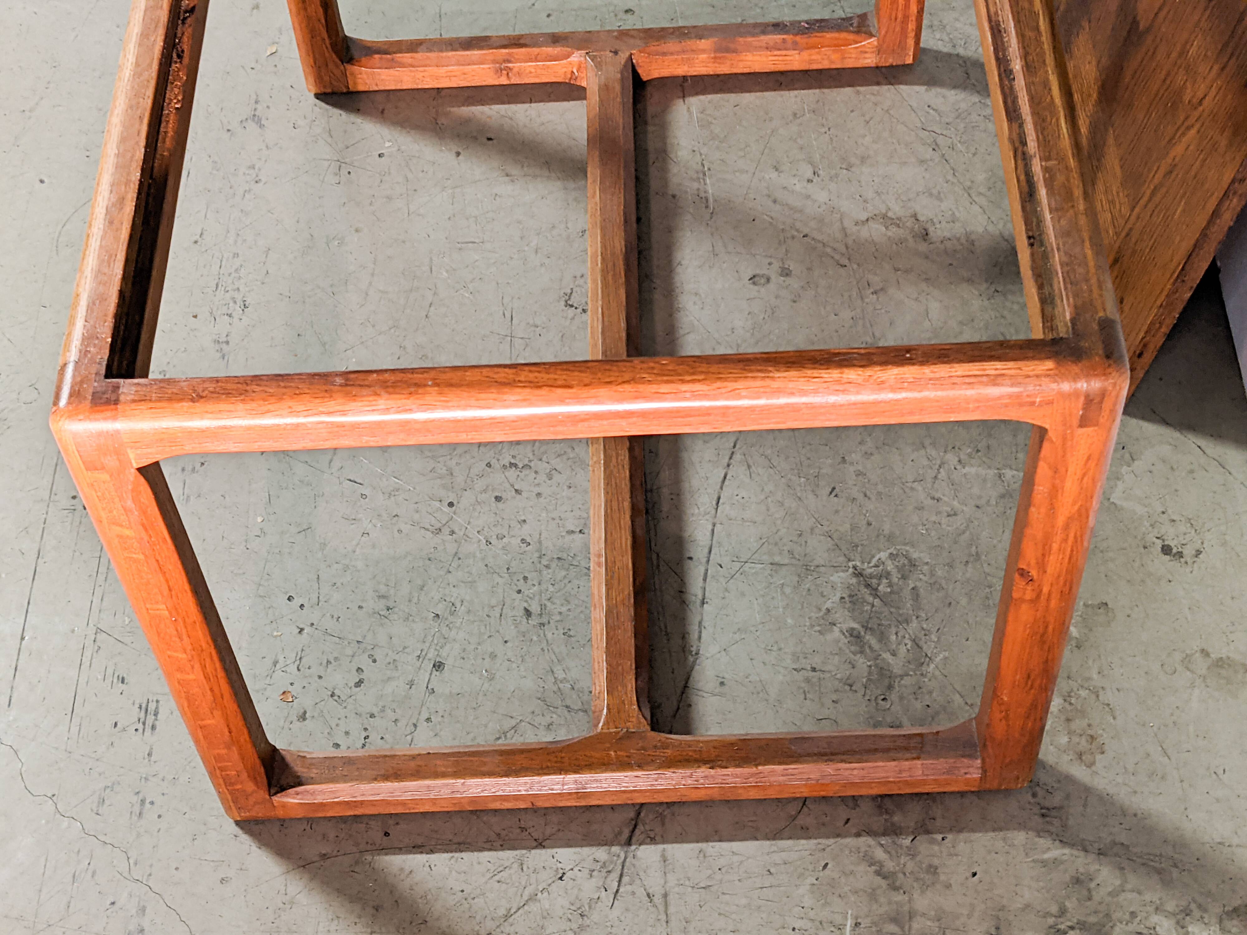 Vintage rectangular rosewood coffee table, Scandinavian design