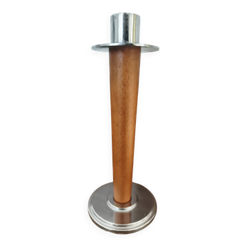 Candle holder and tealight holder.