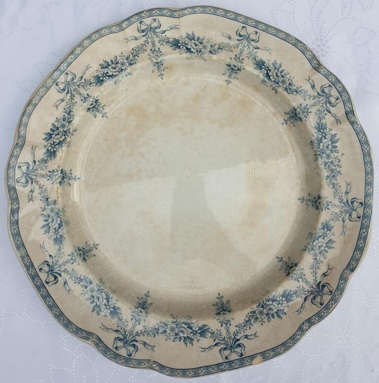 Dish Grand Dépôt Emile Bourgeois Paris 1880