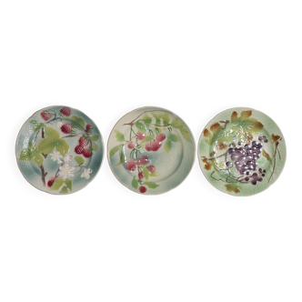 3 antique dessert plates decorated with fruit in slurry of Saint Clement