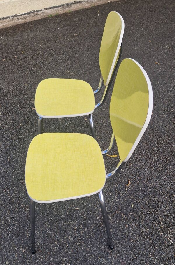 Paire de chaises en formica jaune
