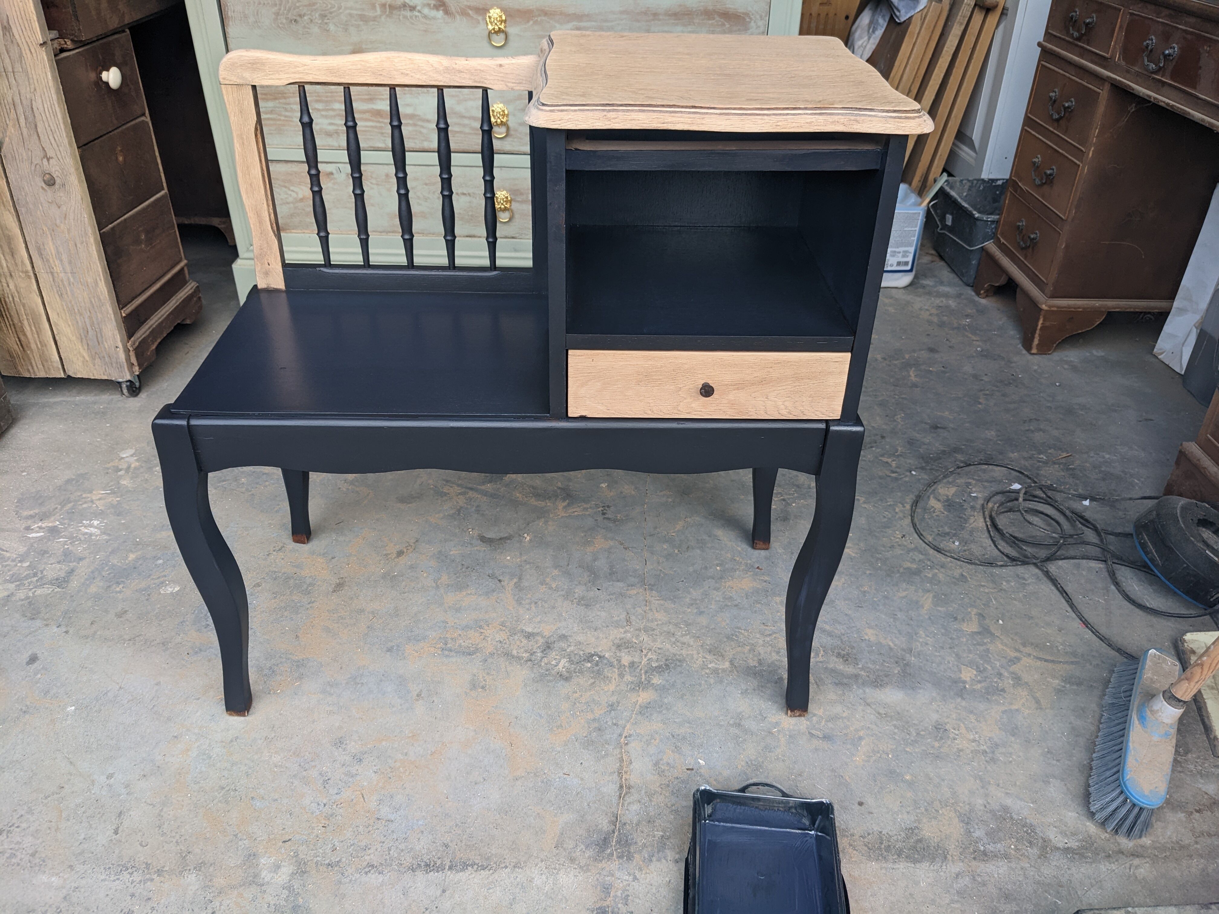 Entrance furniture