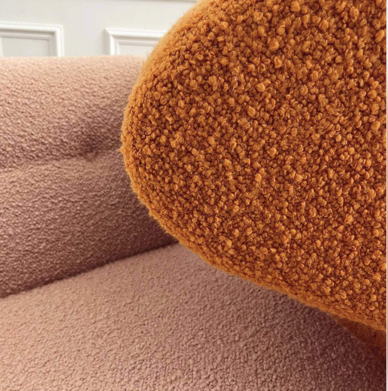 Chauffeuse rose ou orange