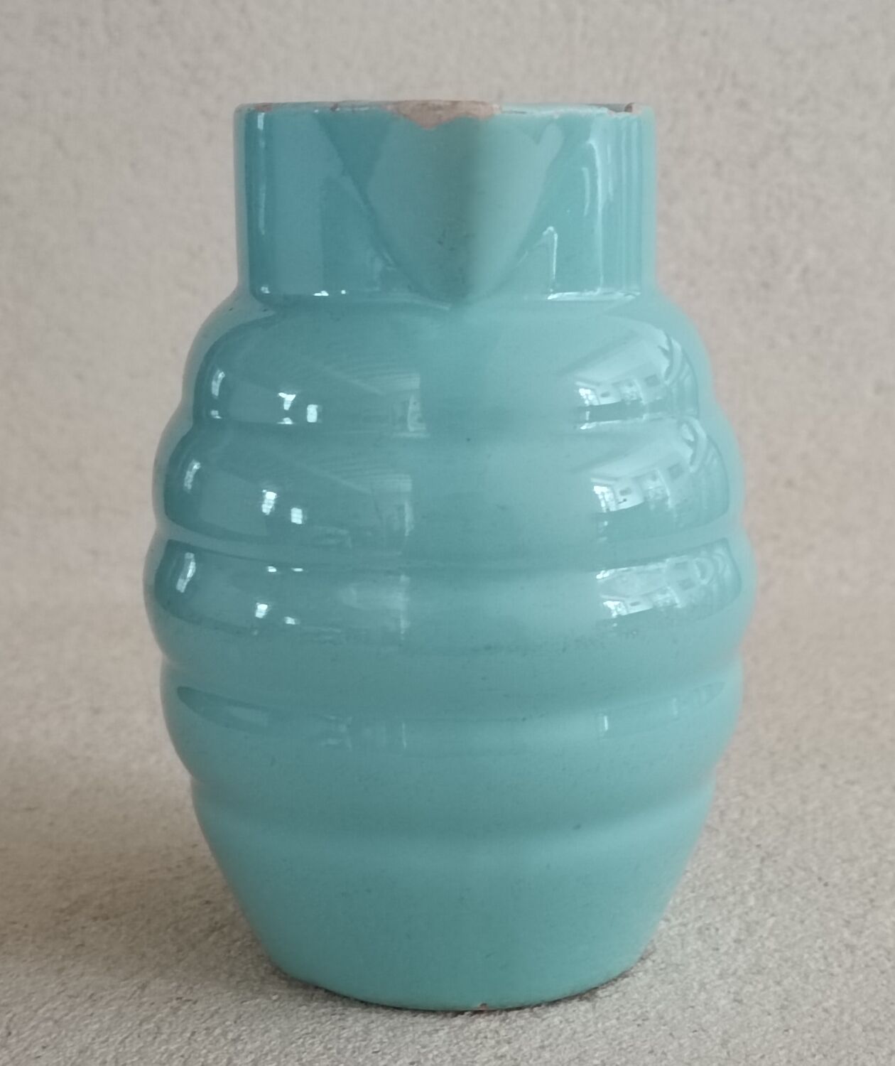 Pitcher iron earth Saint Clement