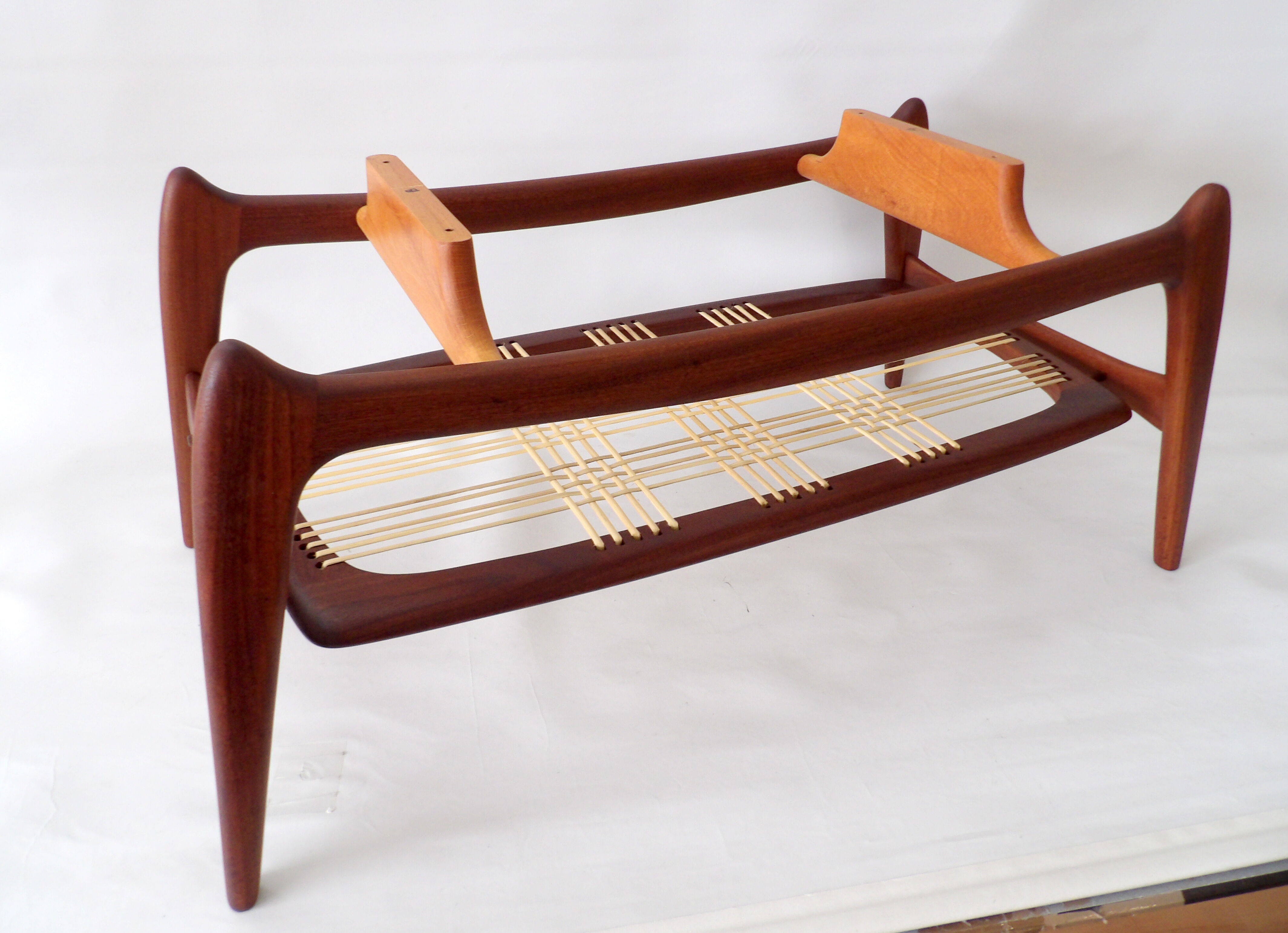 Salon coffee table by Louis van Teeffelen poue Webe 1960