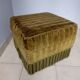 Repose-pieds ou pouf