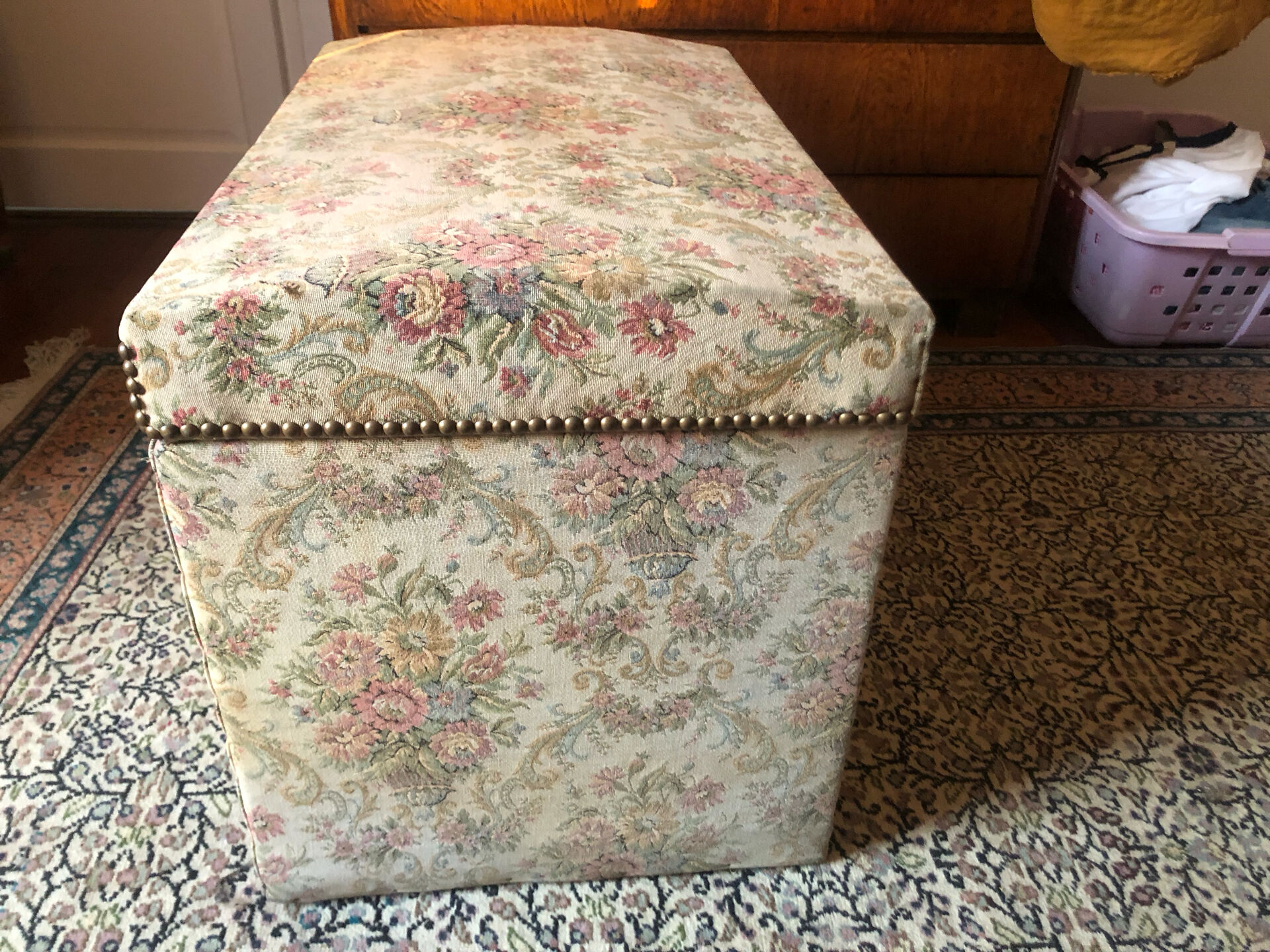 Coffre ancien en tissu