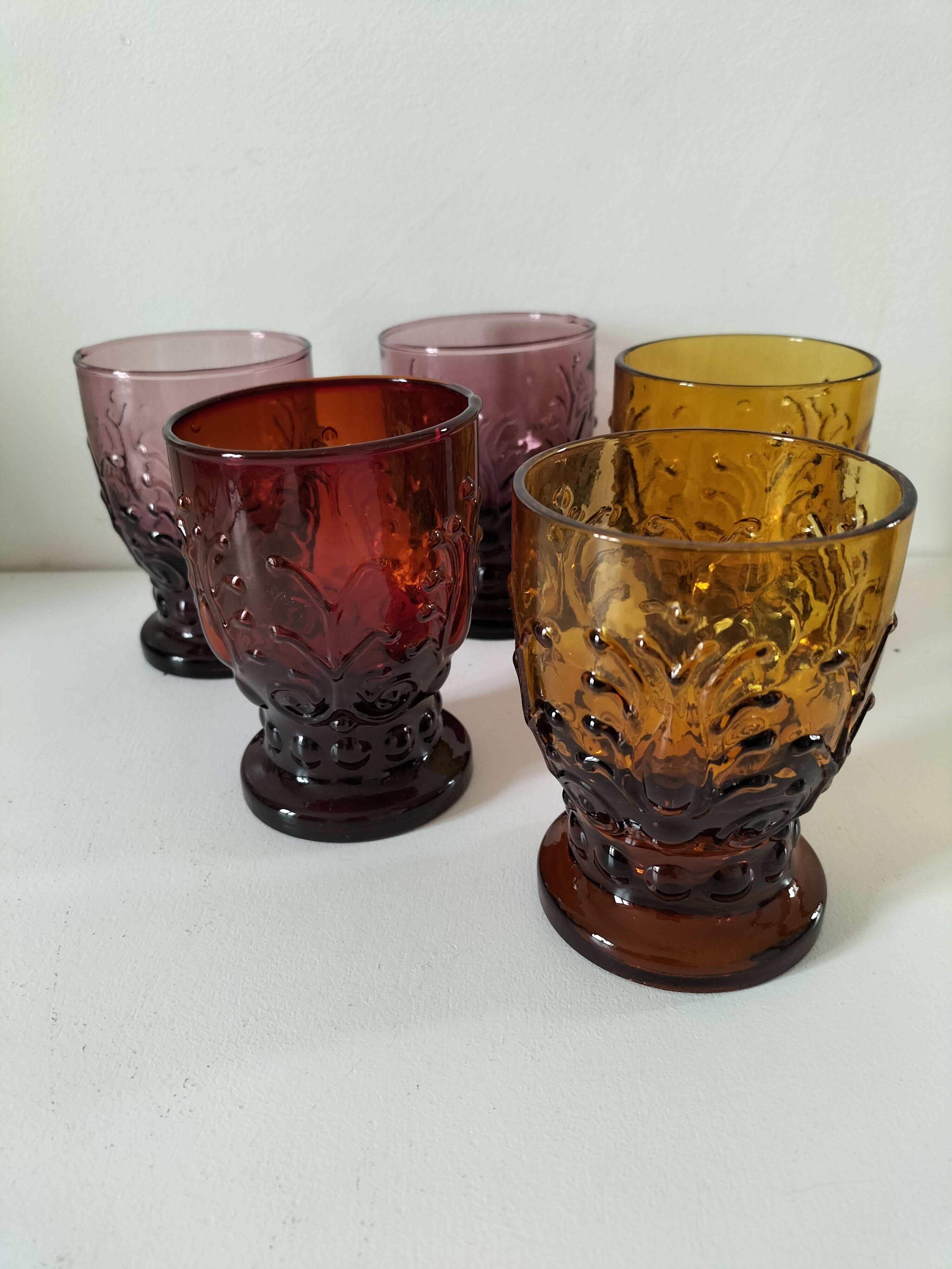 5 stylish glass cups