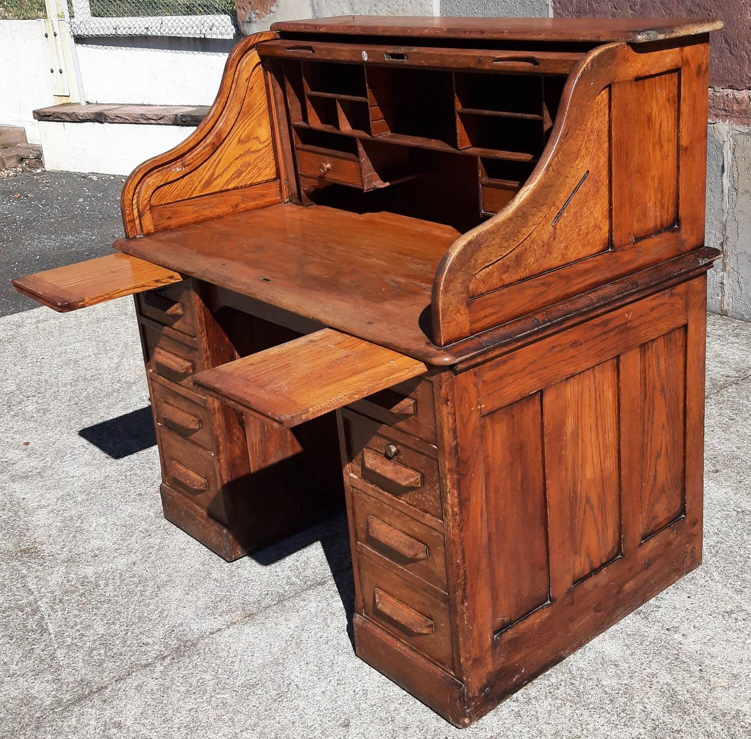 American "Roll Top" desk in oak.