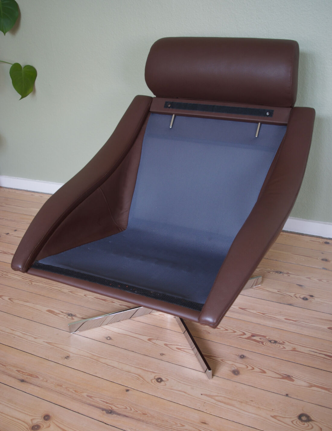 Mid-Century Danish Swivel Chair in Leather, 1970s