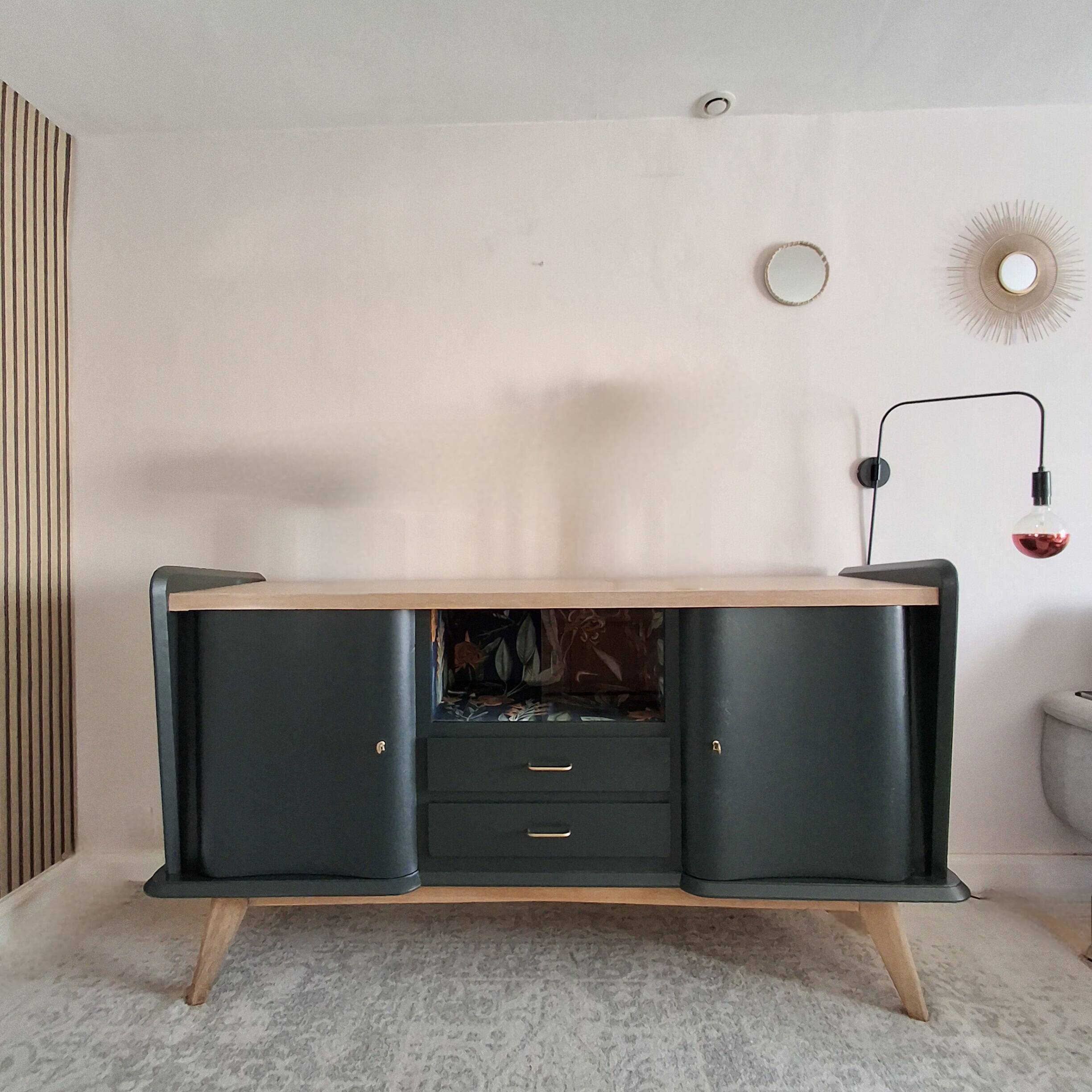 Vintage 60s sideboard