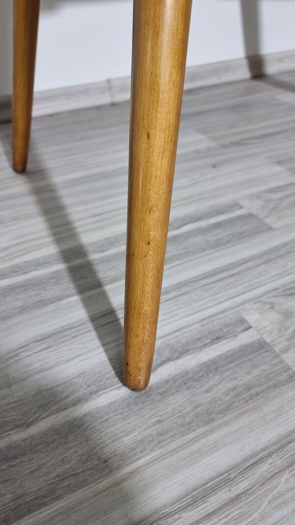 Table basse par Jiri Jiroutek