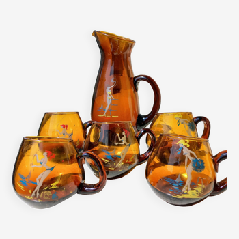 Ensemble de verres ambrés vintage et pichet