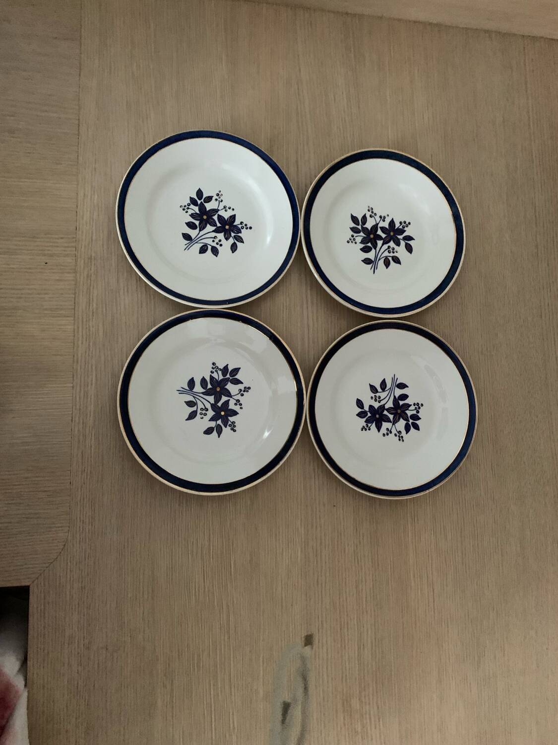 Set of Colette dessert plates from Moulin des Loups