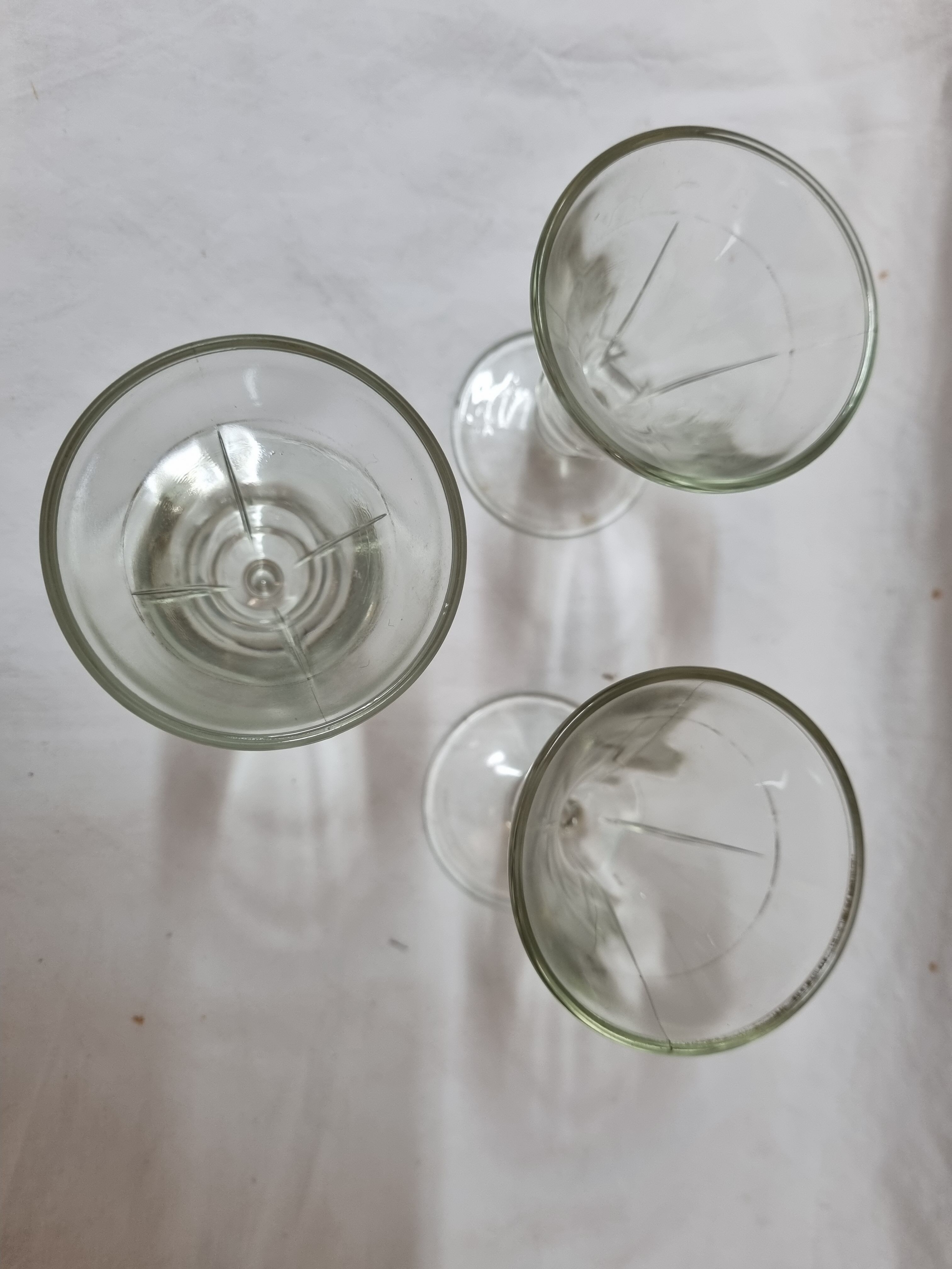3 glasses bistrot early twentieth