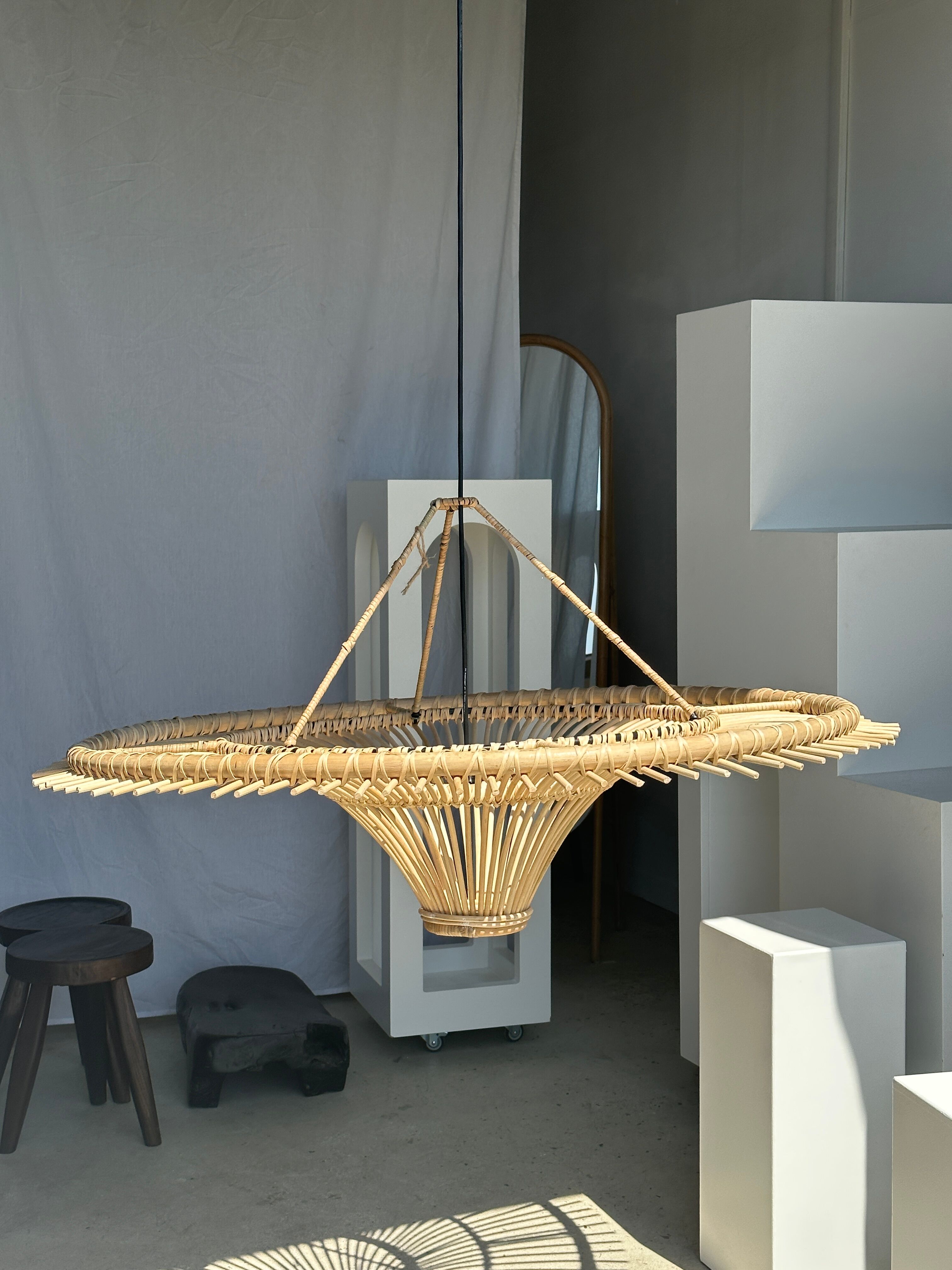 Suspension rattan saucer iron frame D:120 H:60
