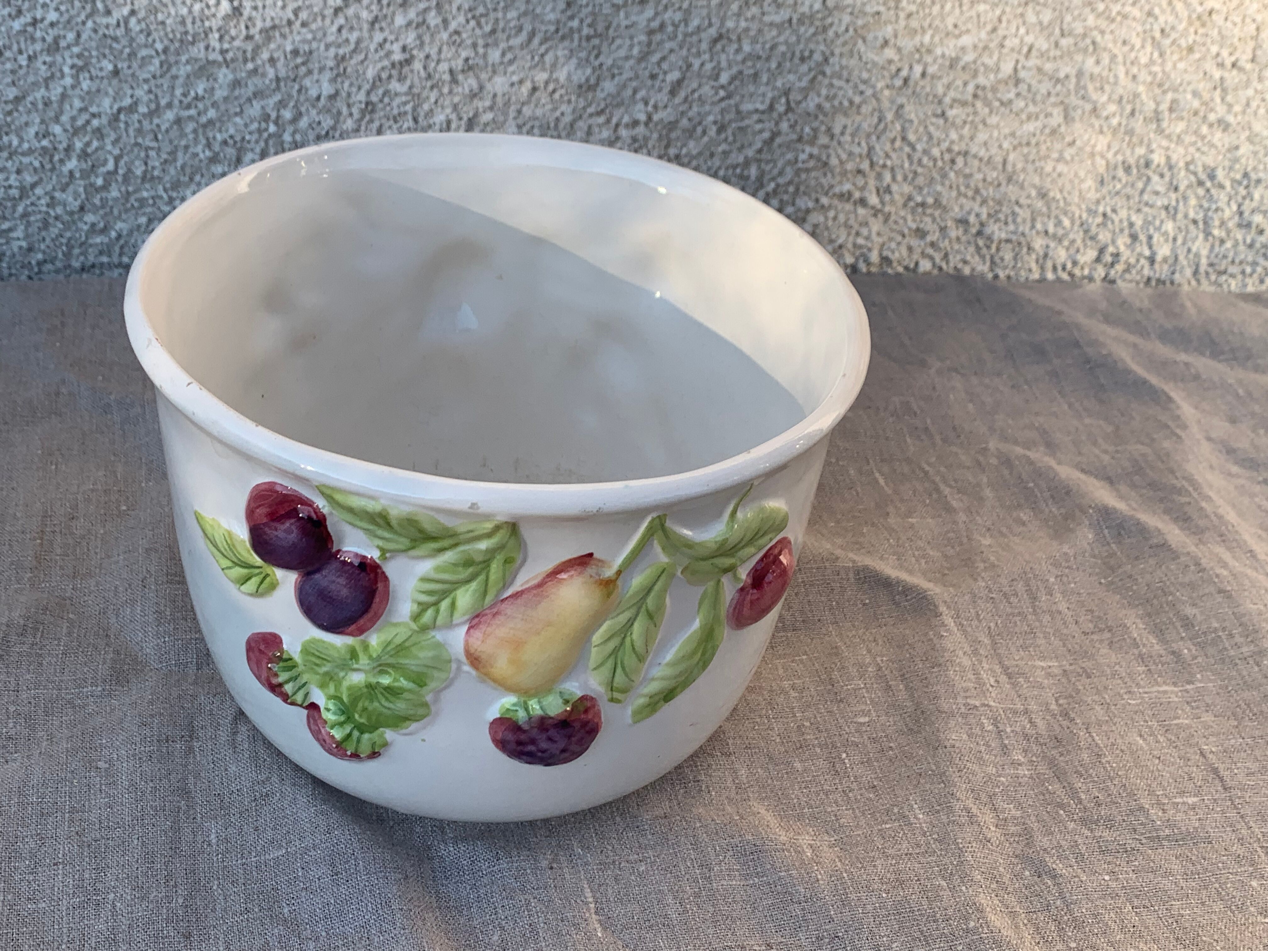 Cache pot glazed ceramic slip vintage fruits