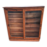 Showcase to install or hang