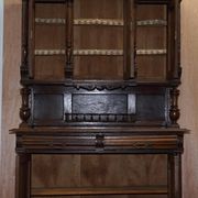 Armoire Néerlandaise Sculptée en Chêne Massif Début XIXe Siècle