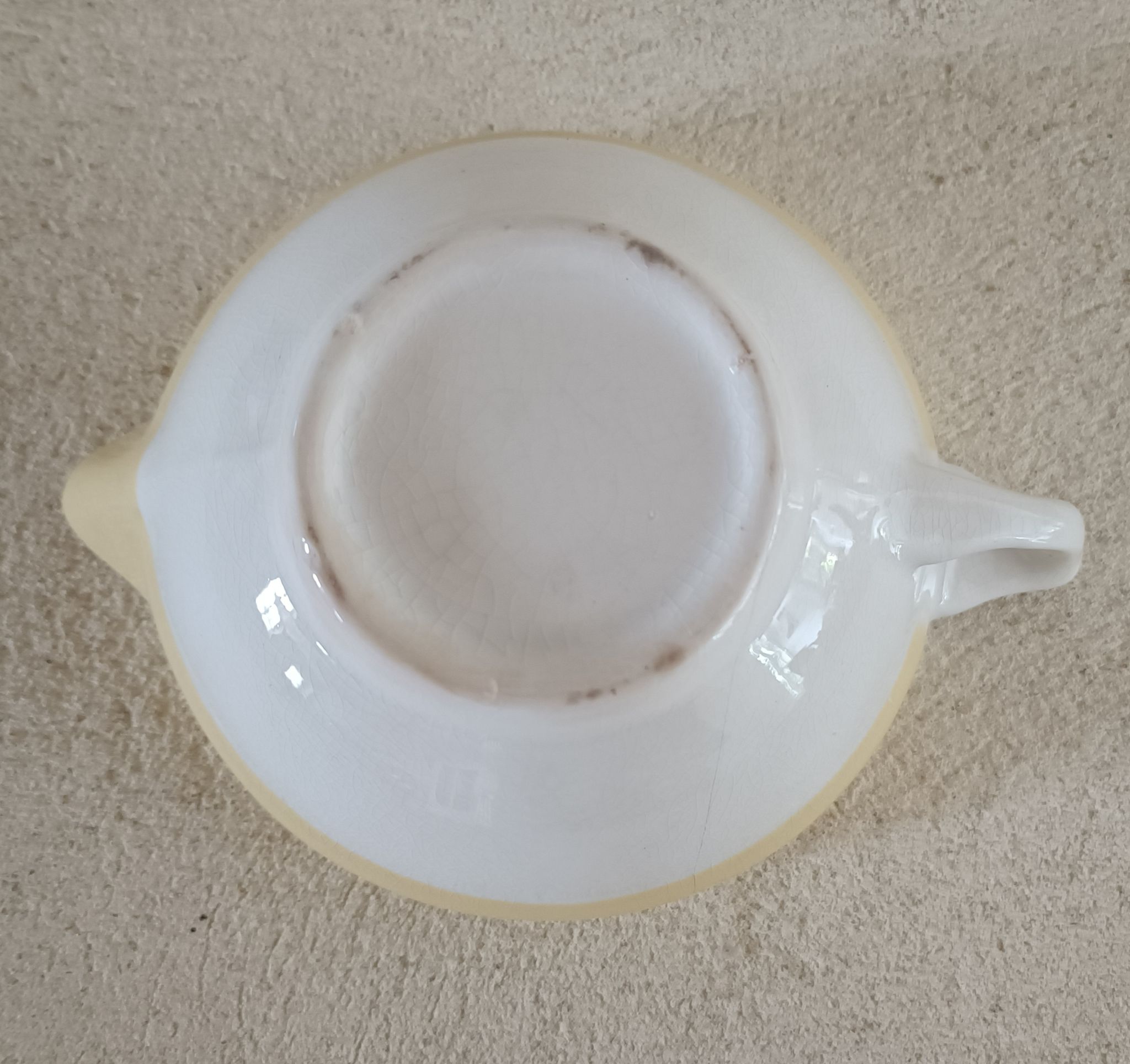Saucière terre de fer années 1950-1960