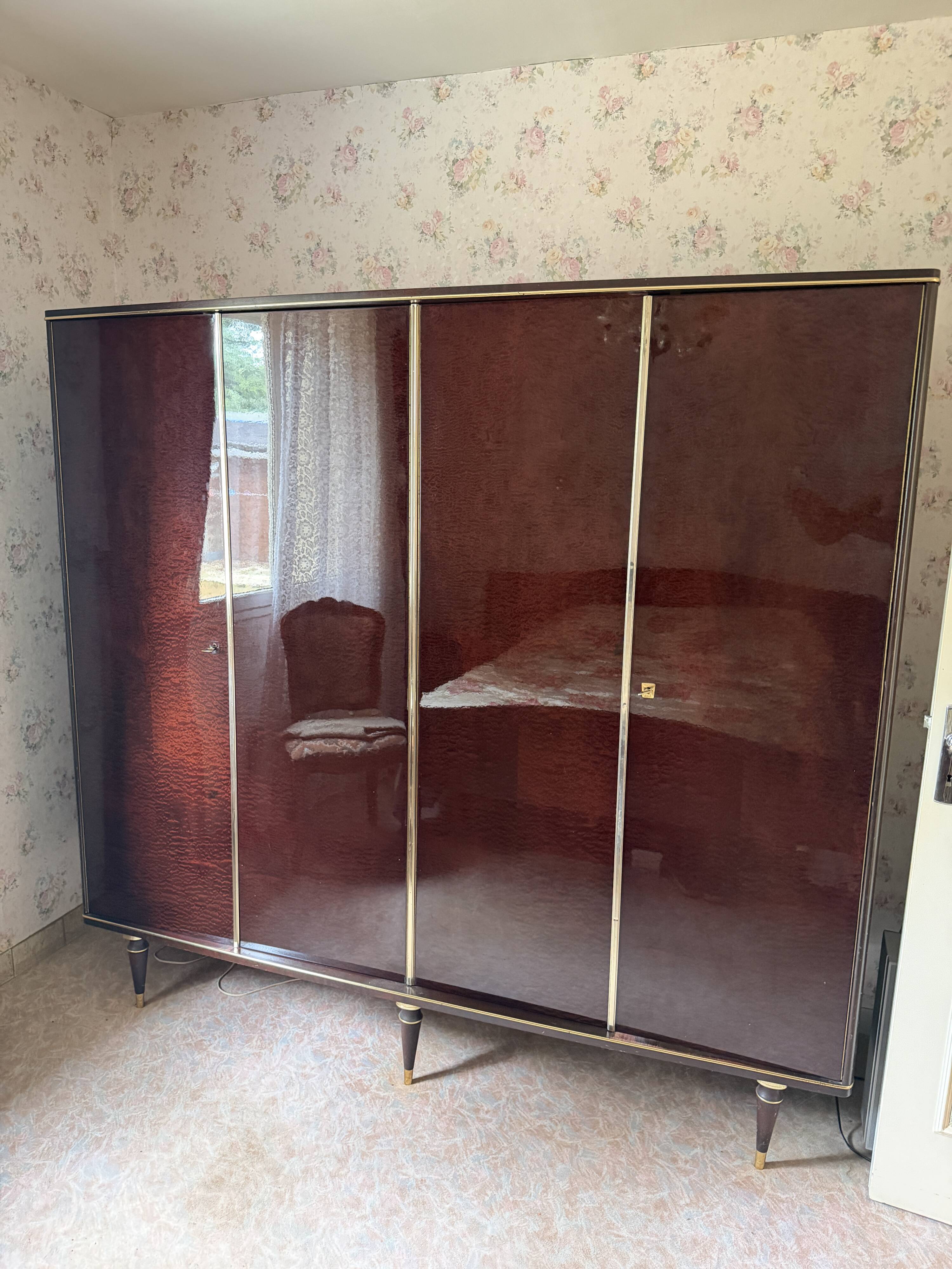 Large vintage wardrobe with 4 doors in brown and gold – dressing 198 cm