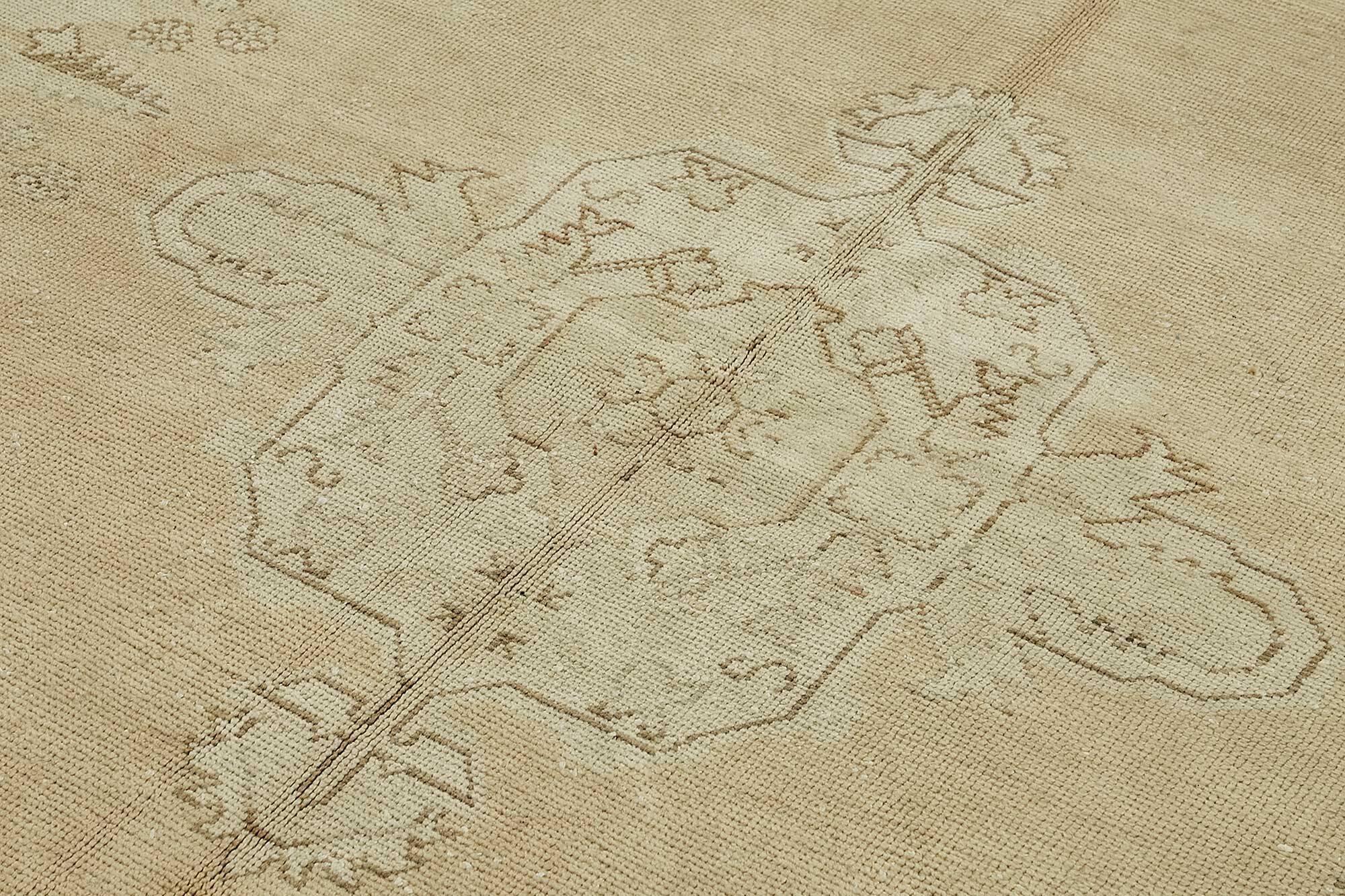 Turkish Vintage Anatolian Rug 202 cm x 302 cm
