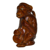 Chimpanzee pitcher; Monkey guitarist musician of the 60s