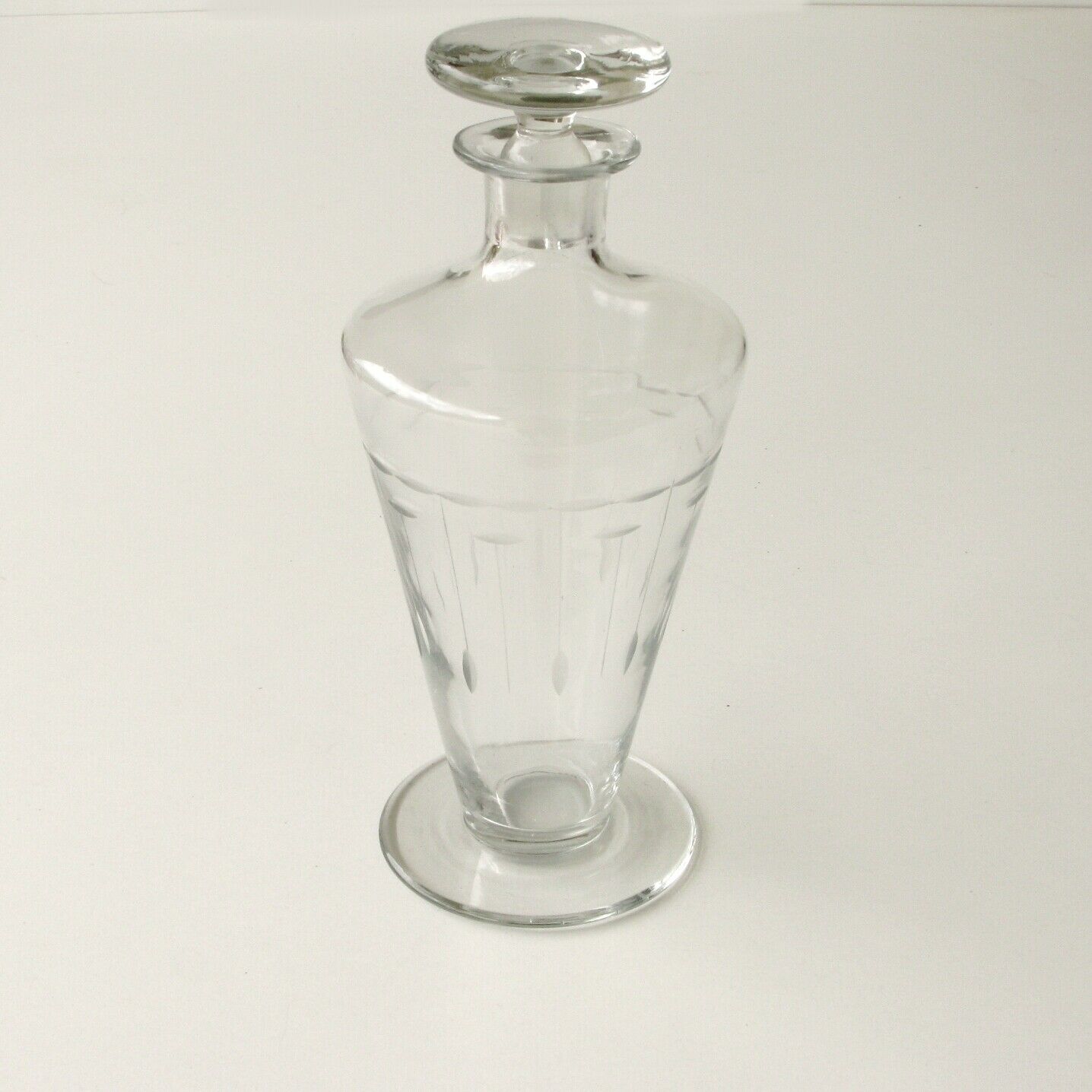 Assorted wine jug and water pitcher - Crystal Assorted Decor