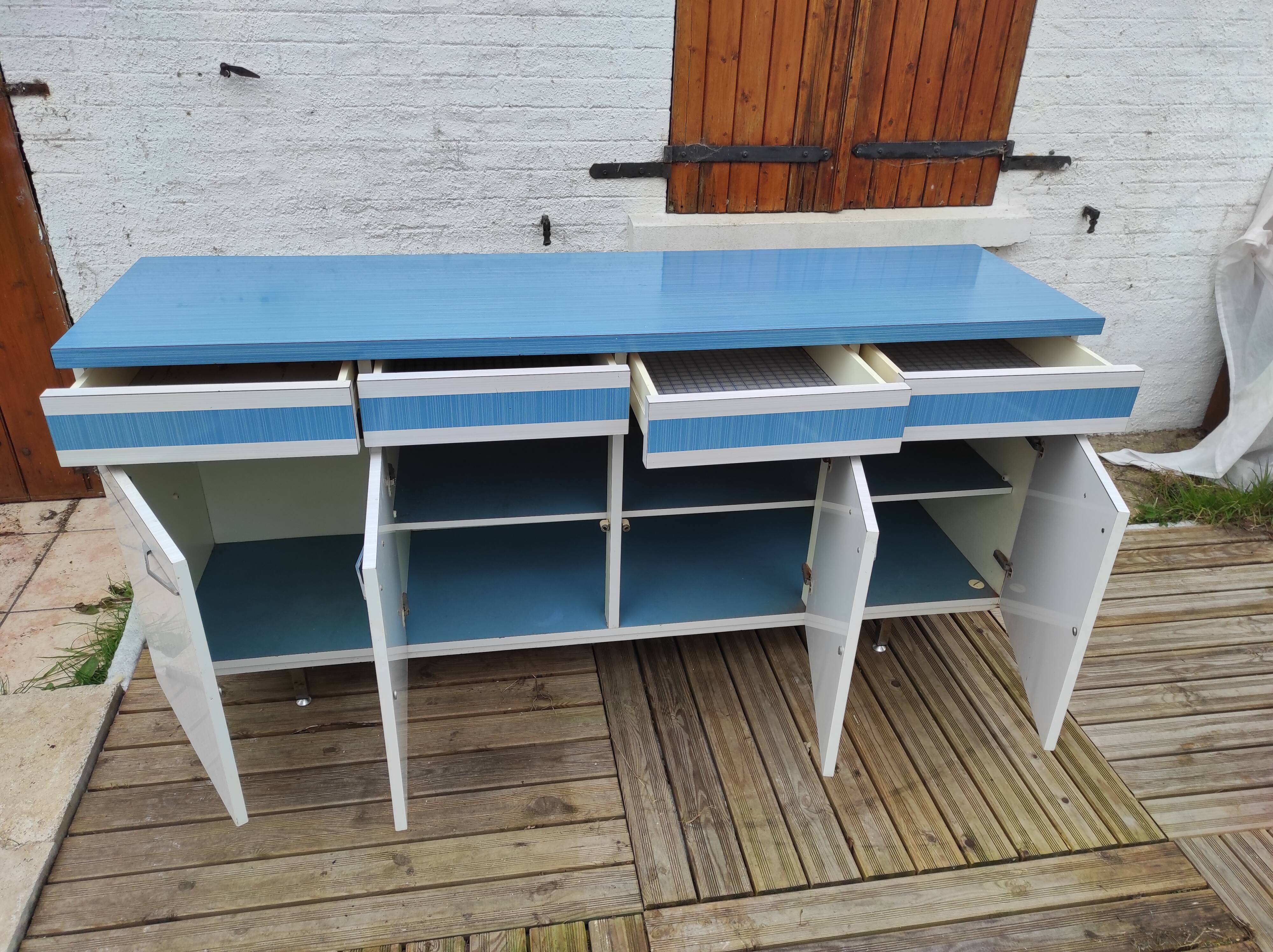 Kitchen cabinet in blue formica 4 doors 4 drawers