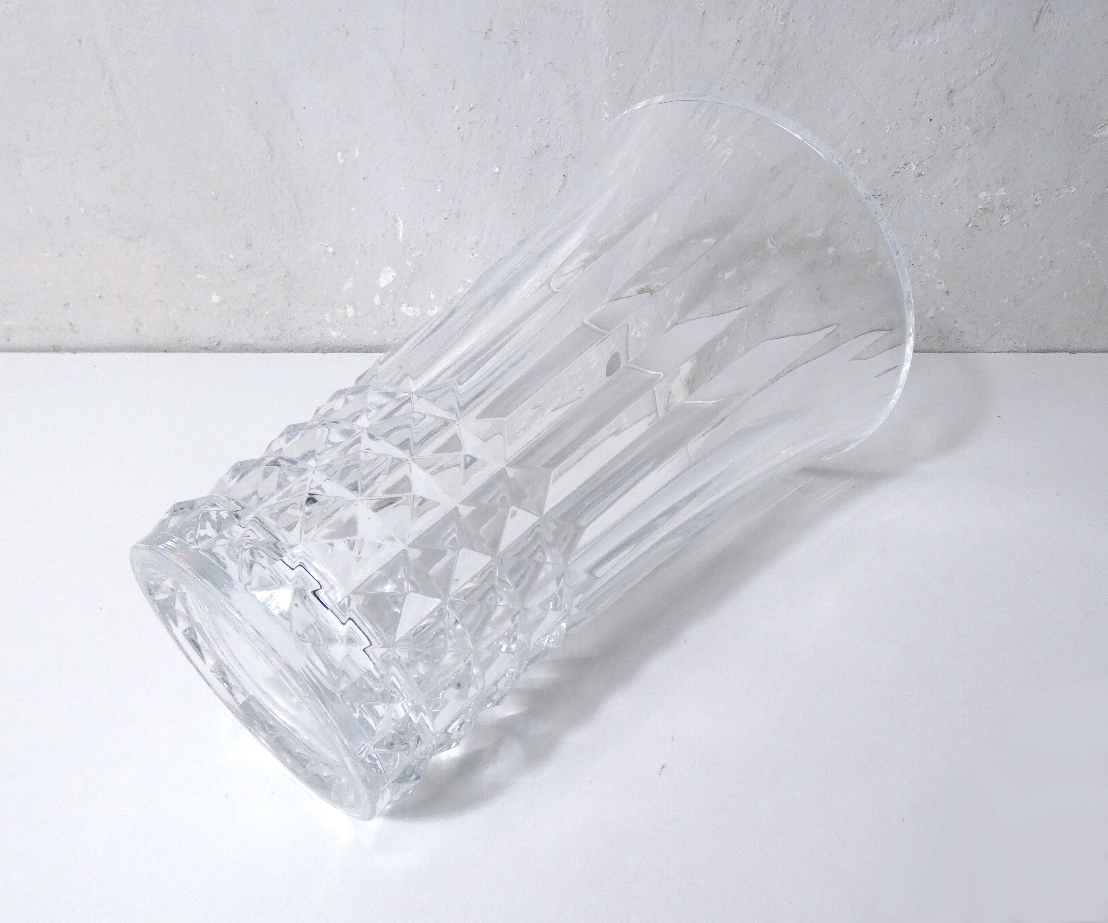 ancien vase en cristal 25 cm TBE
