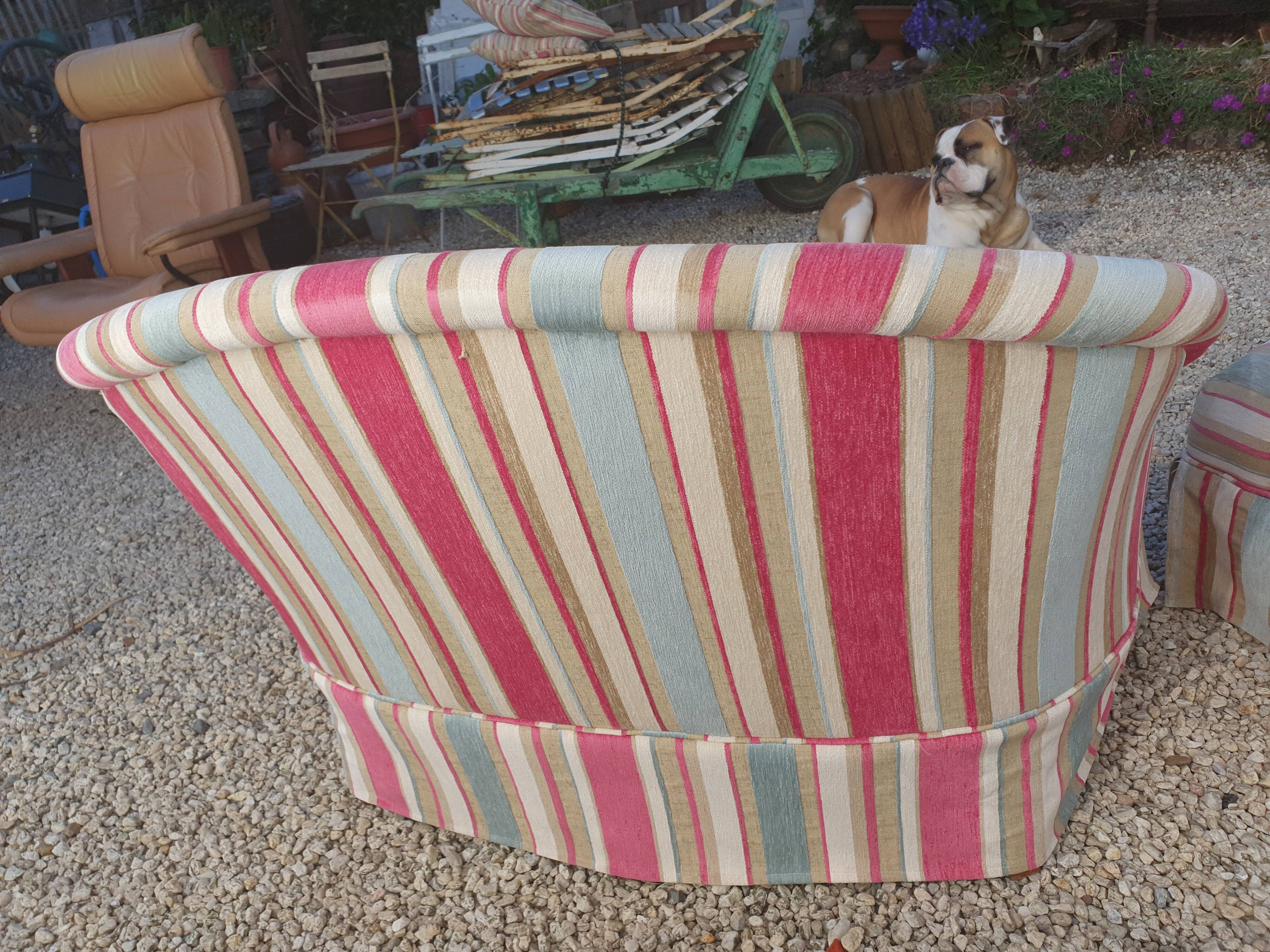 2-seater vintage sofa
