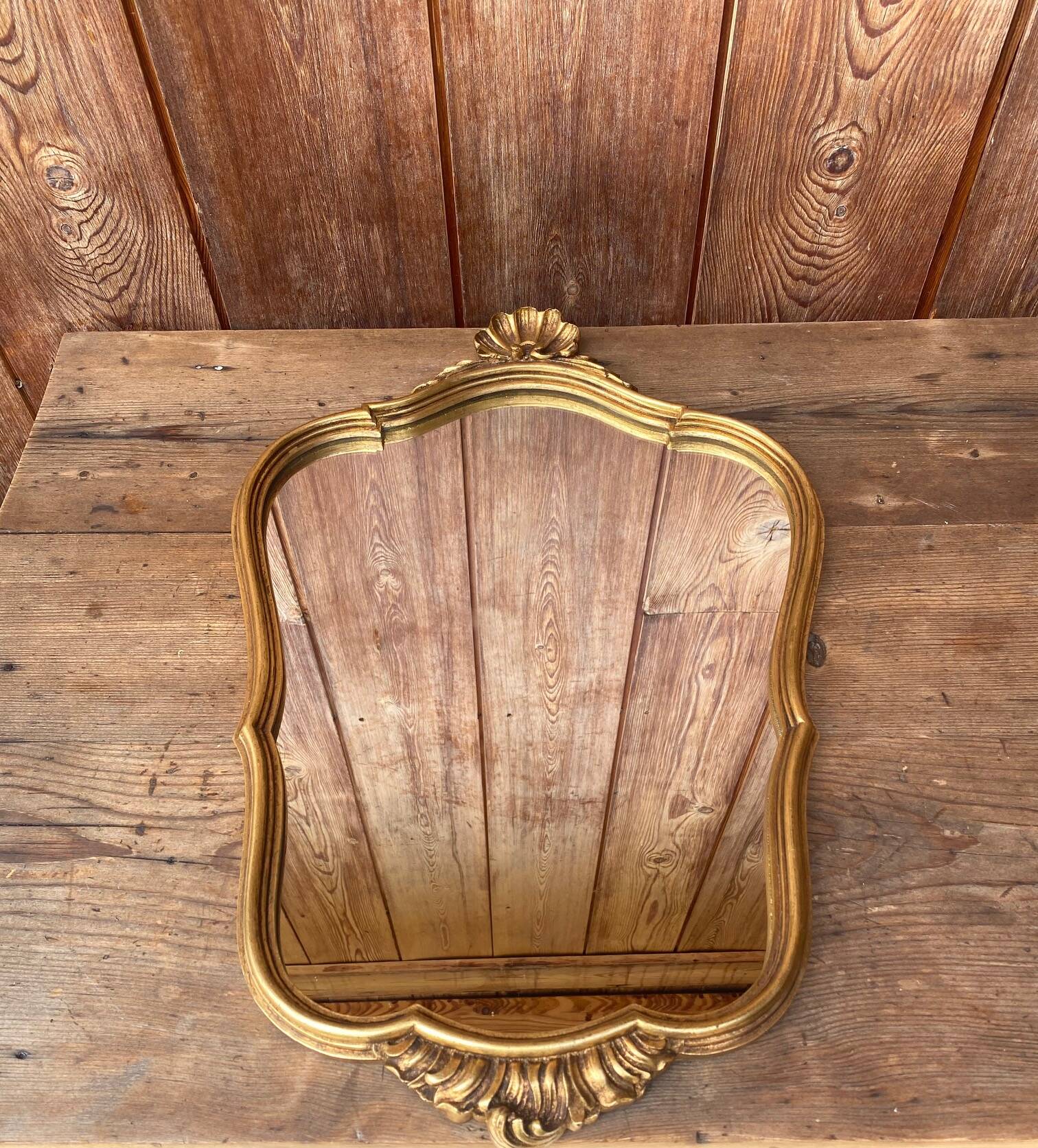 Baroque style gilded wooden mirror with shell 50x40cm
