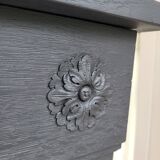 Fireplace mantel