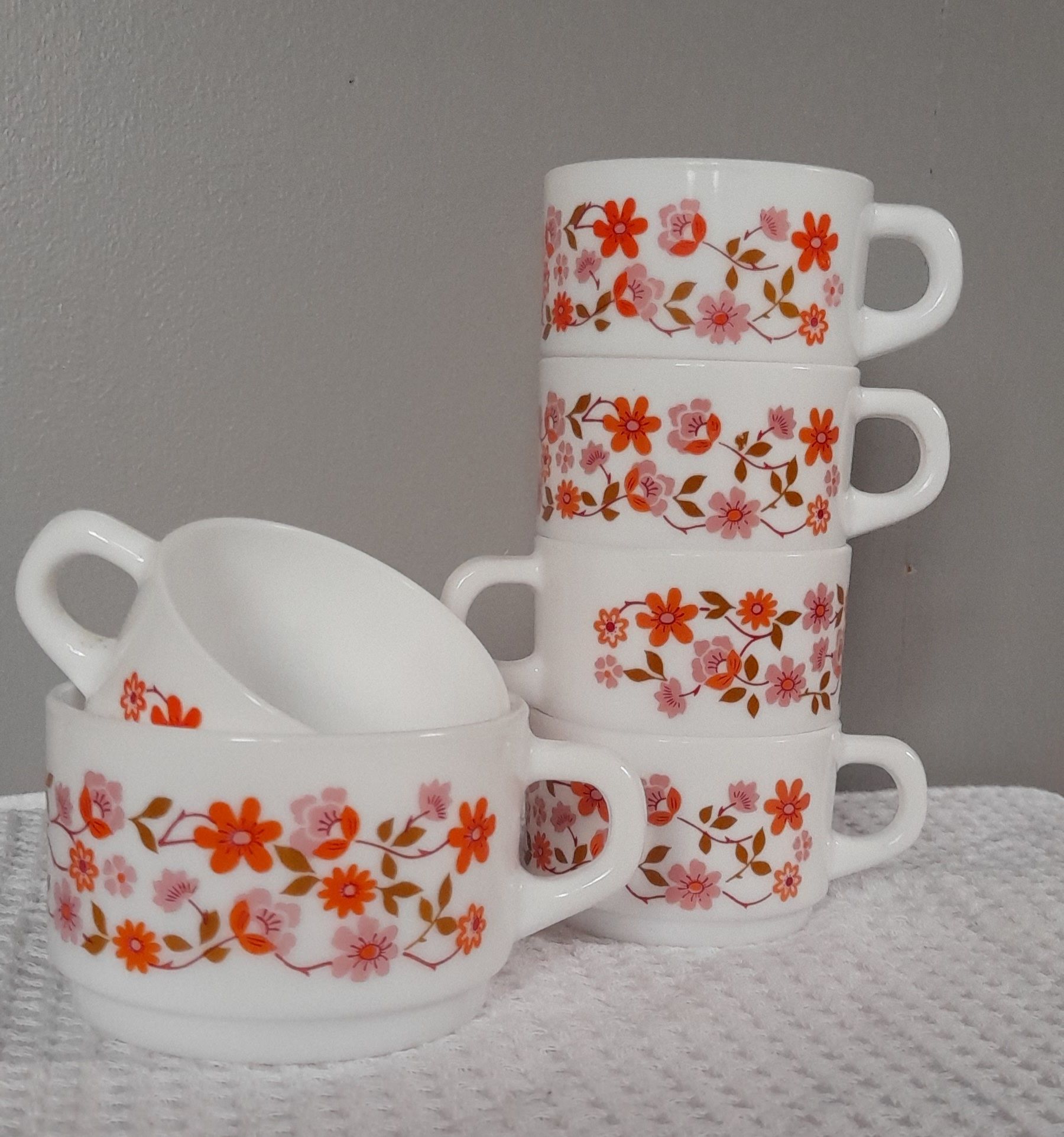Set of 6 cups Arcopal model Scania - floral décor - vintage 1970