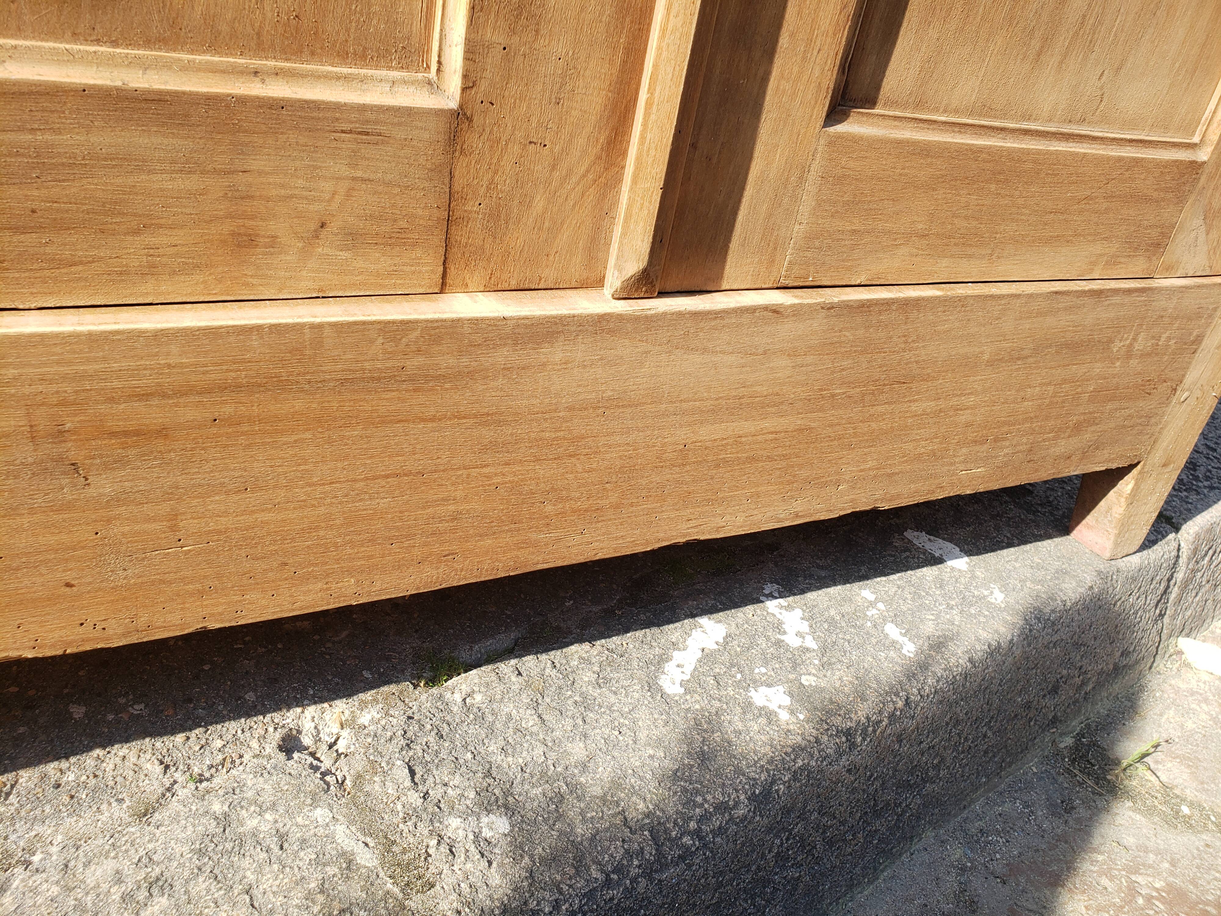 Parisian cabinet art deco raw wood