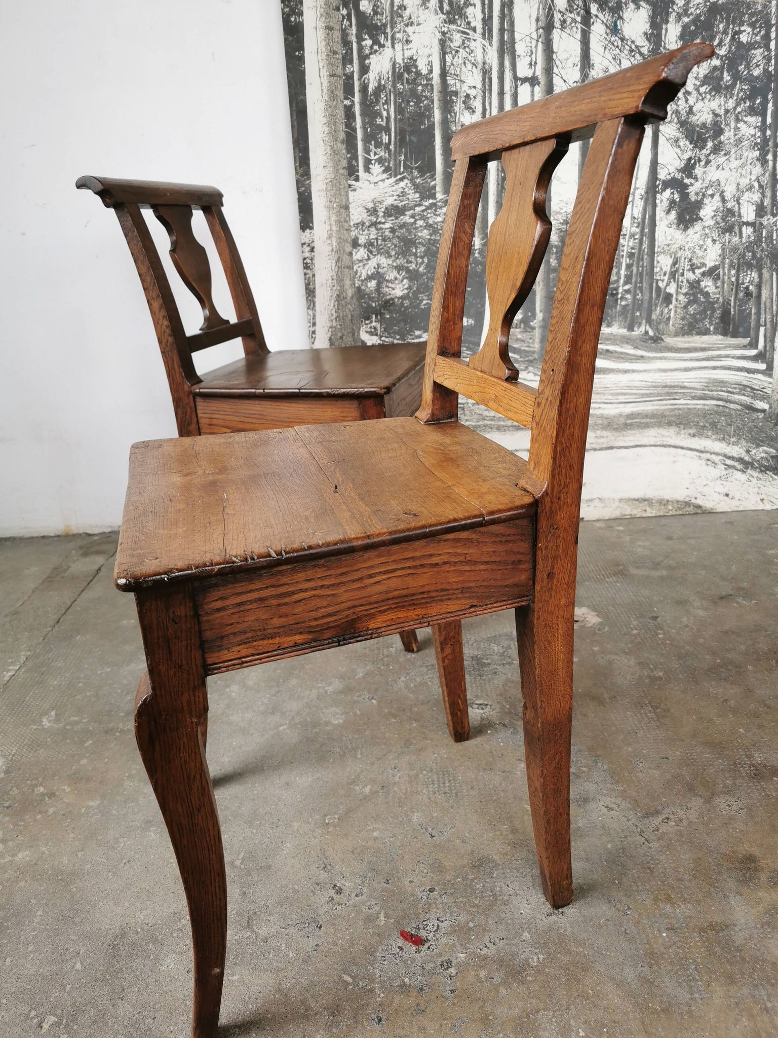Paire de chaises en chêne brut