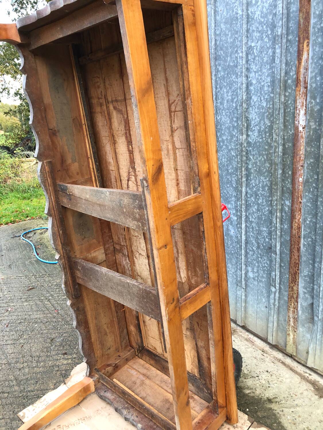 Antique Louis XV table with 3 drawers and 1 pull-out in solid cherry wood