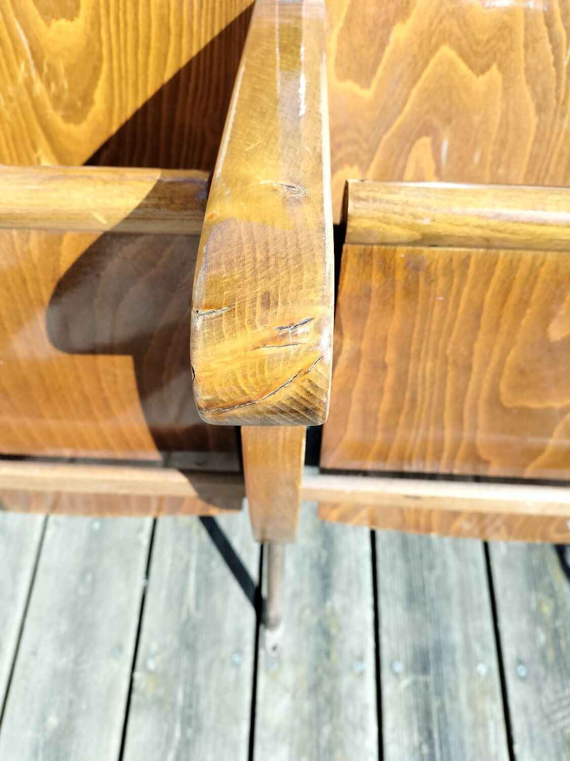 Parretti cinema chairs