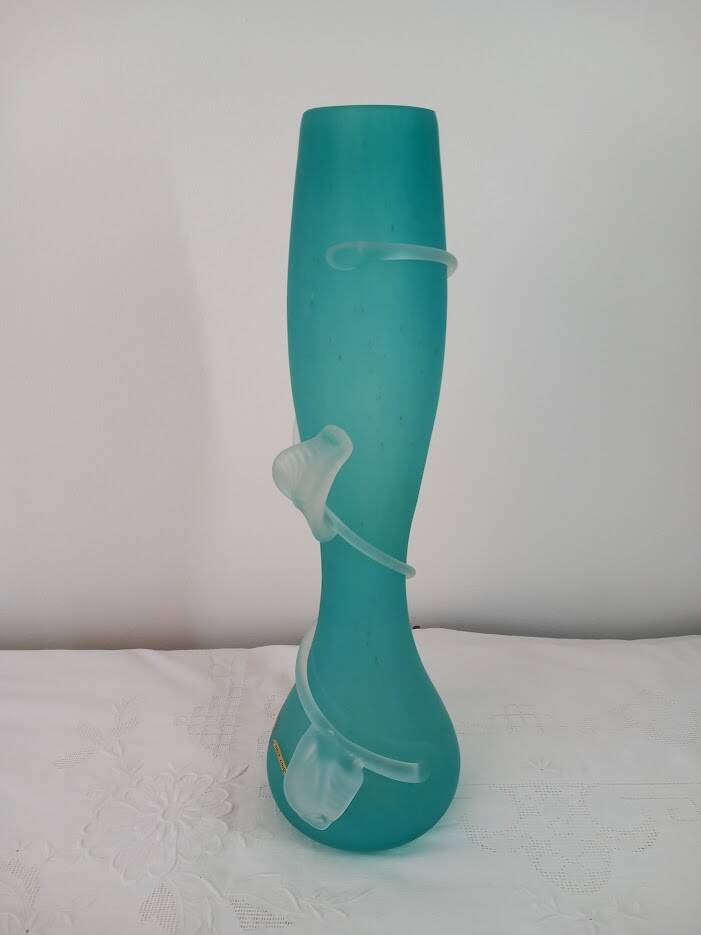 Vase en verre artisanal