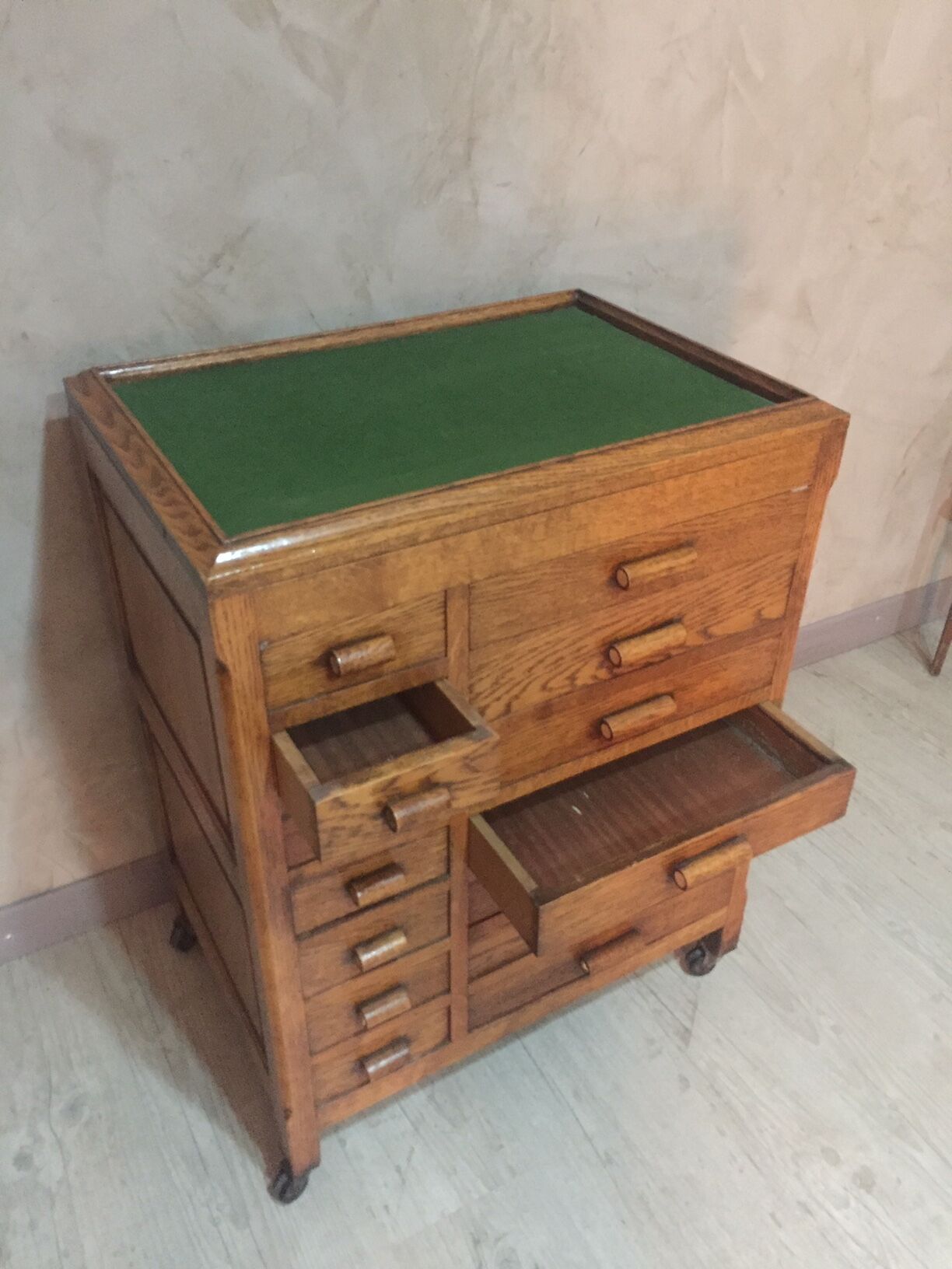 Former furniture shop on wheels