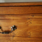 Country chest of drawers in vintage solid oak