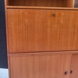 Cabinet with Secretary