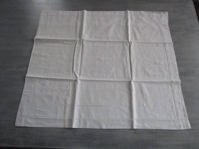 Antique embroidered pillowcase: 80x70cm