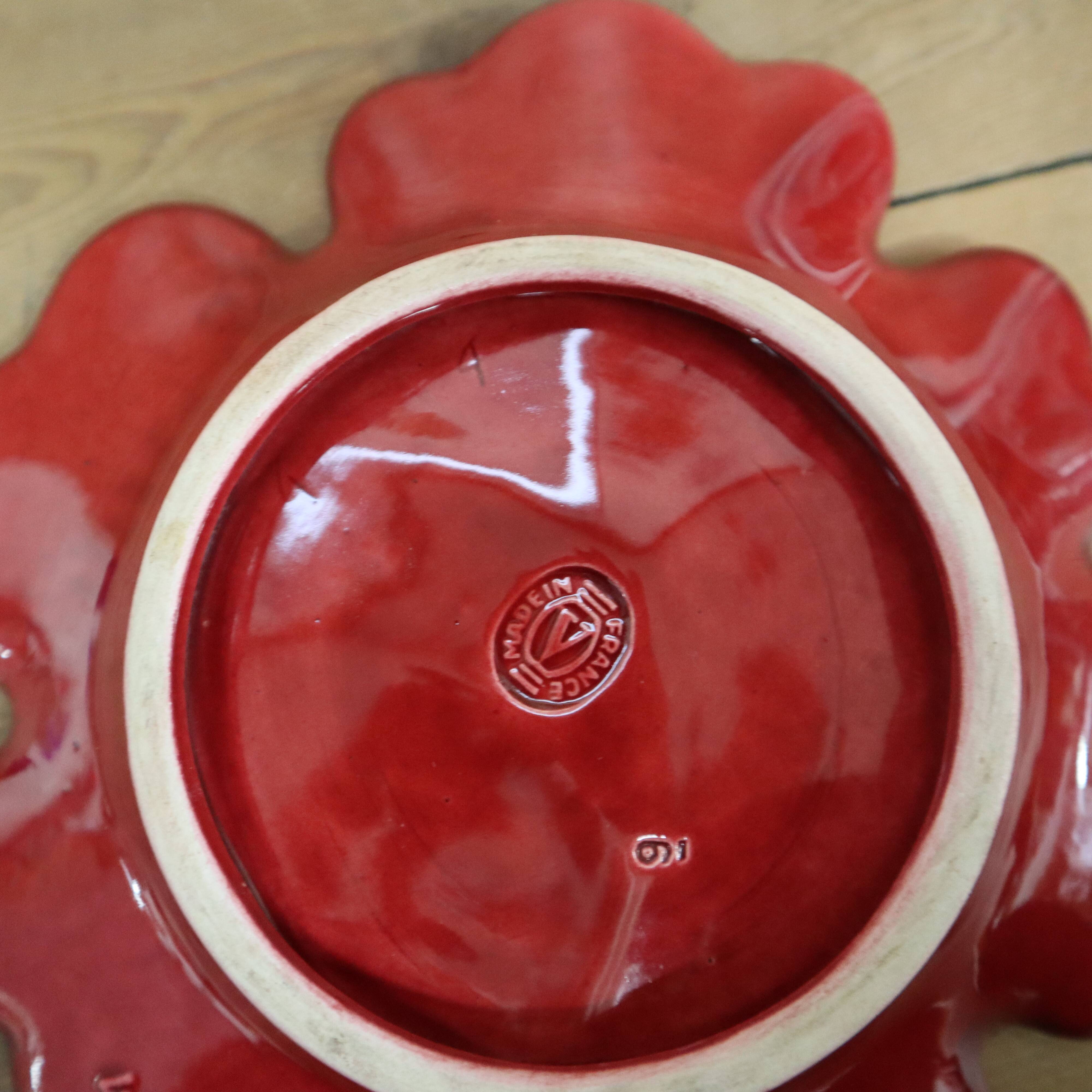 Red/burgundy ceramic leaf pocket emptier with gold trim Verceram