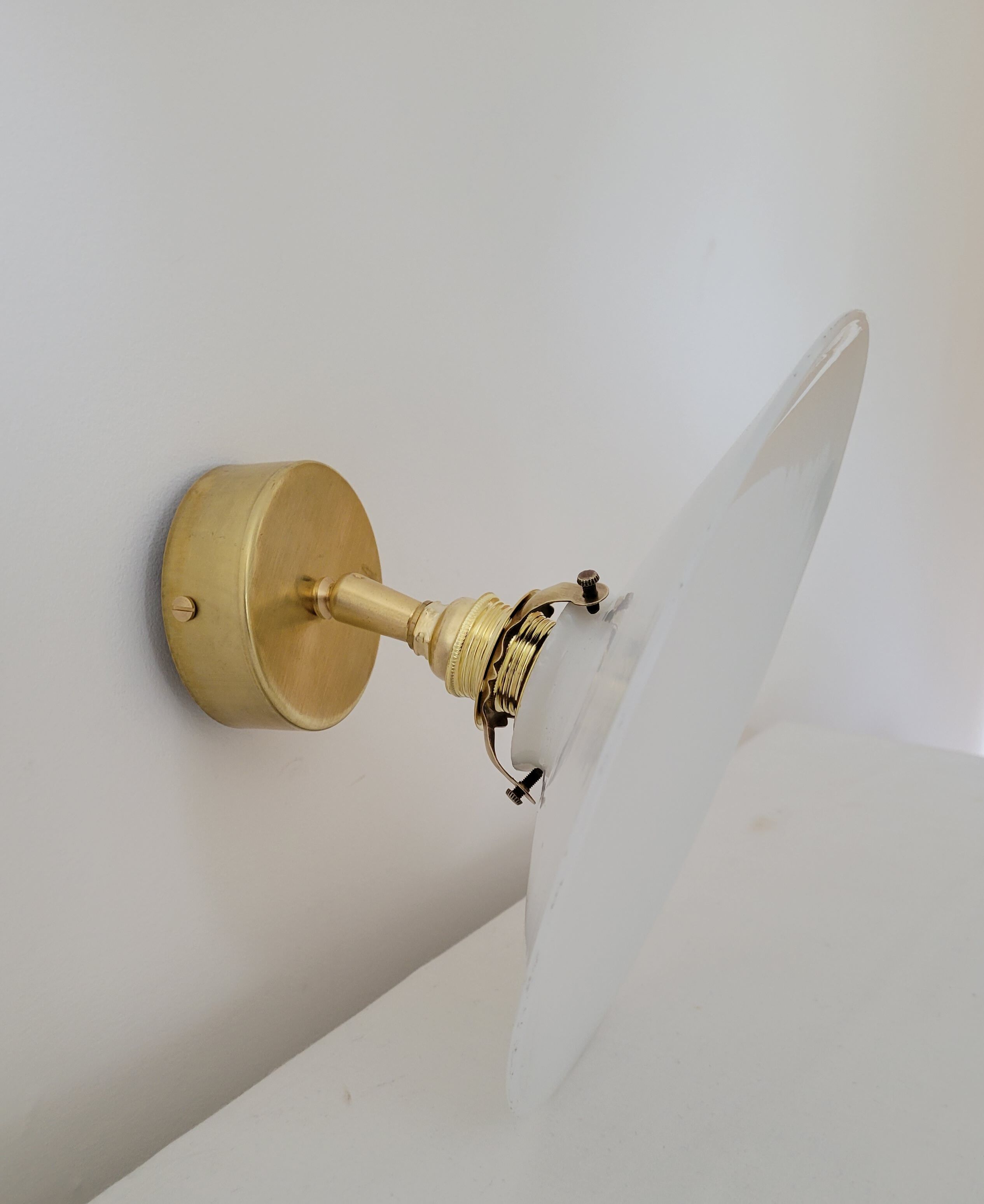 Brass and opaline wall lamp