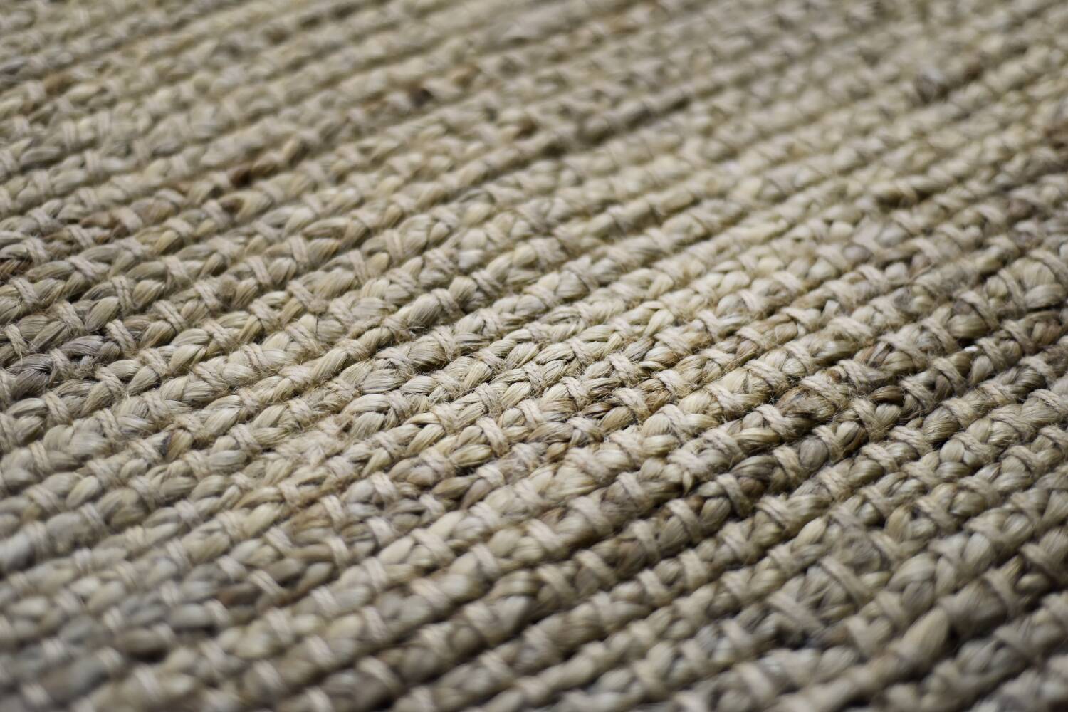 Flat-woven jute Indian rug, 1970s