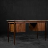 Bureau vintage classique scandinave moderne en bois de teck avec tiroirs, 1960s