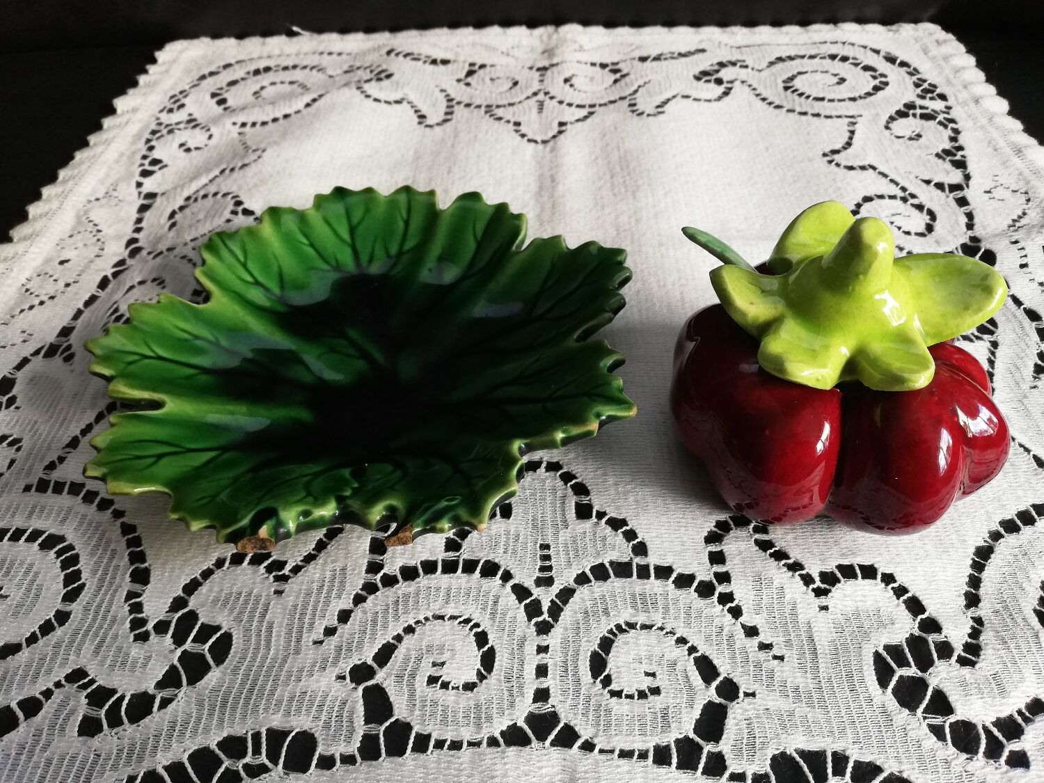 Old mustard maker in slurry ceramic